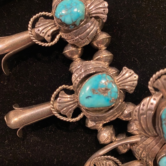 HOST PICK! 1970’s Museum Quality Navajo & Zuni Squash-blossoms Silver Necklaces - Picture 11 of 11